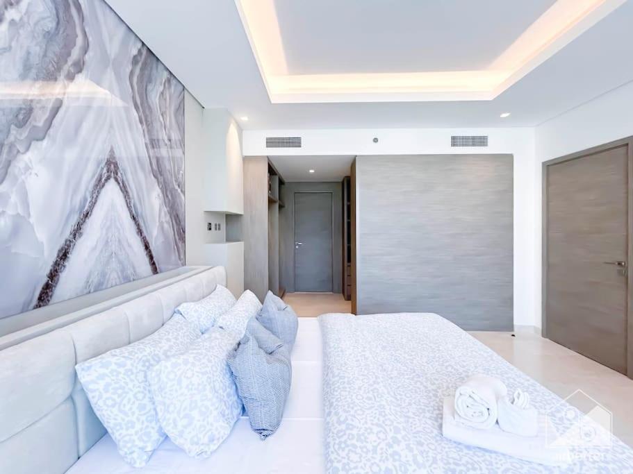 Apartment High End 1bedroom With Balcony & View
