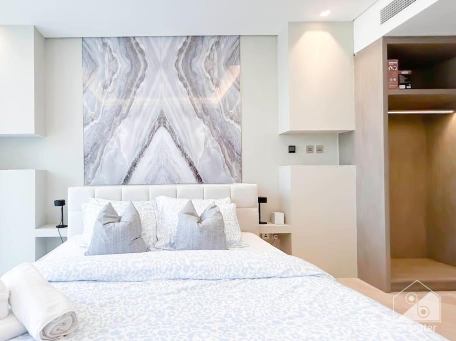 Apartment High End 1bedroom With Balcony & View Dubai