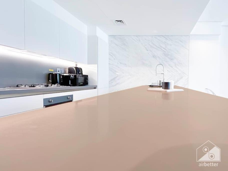 High End 1bedroom With Balcony & View Apartment