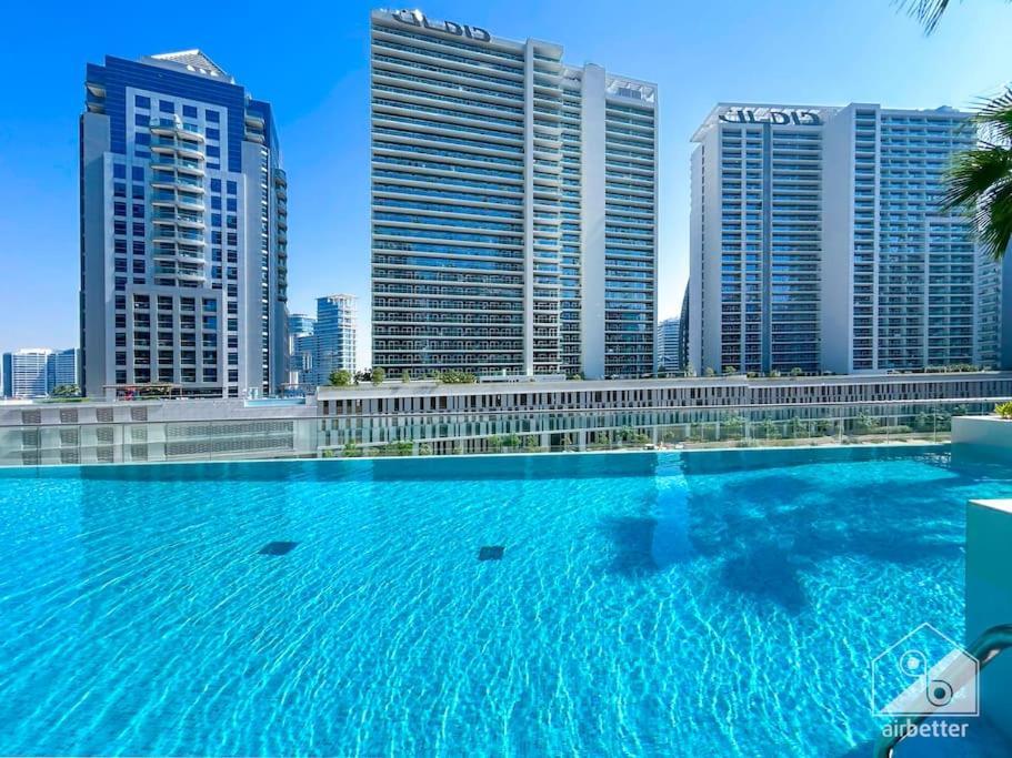 Apartment High End 1bedroom With Balcony & View *